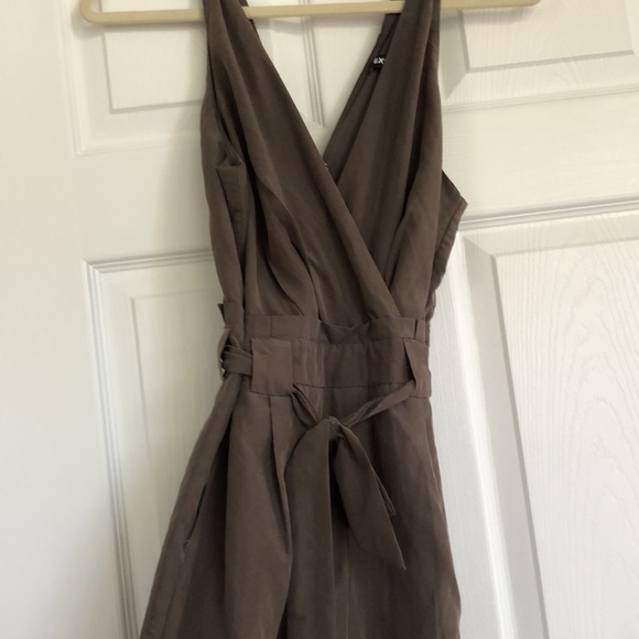 Olive pantsuit - Picture 2 of 3